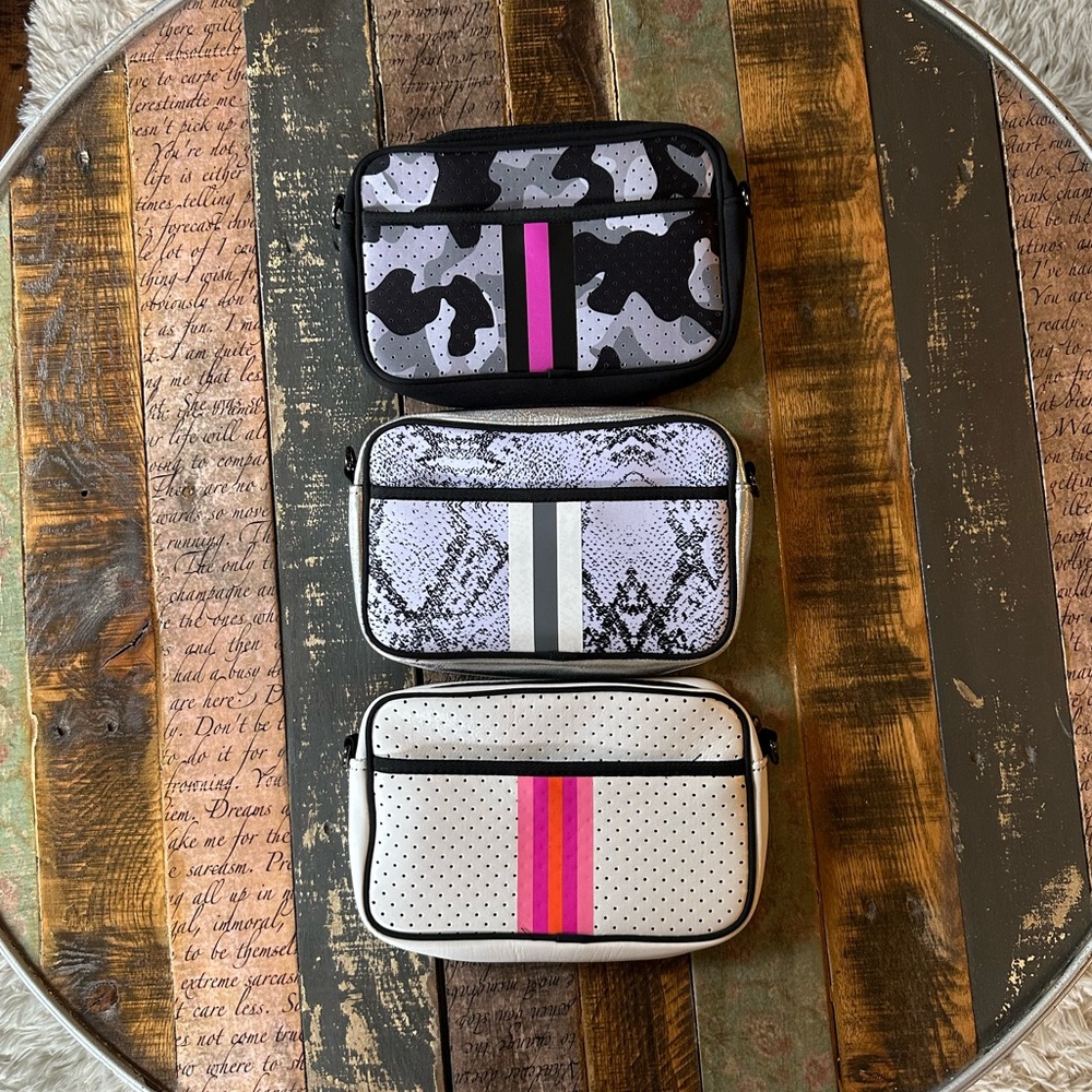 3/$30 NEW Neoprene Crossbody Bag / Purse Gray Camo Pink Stripe
